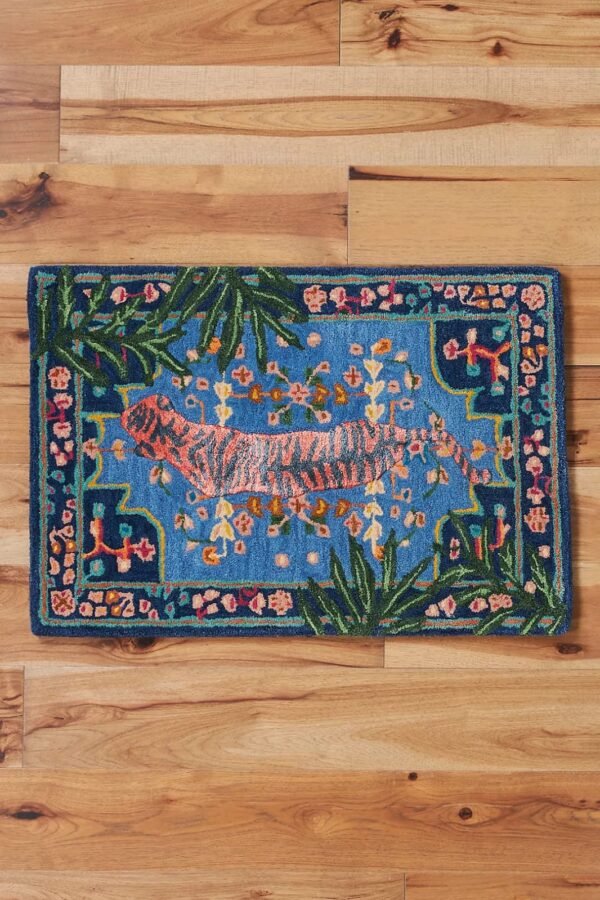 Hand Tuffted Blue Rug