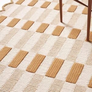 Scalloped Checkered Cotton Area Rug