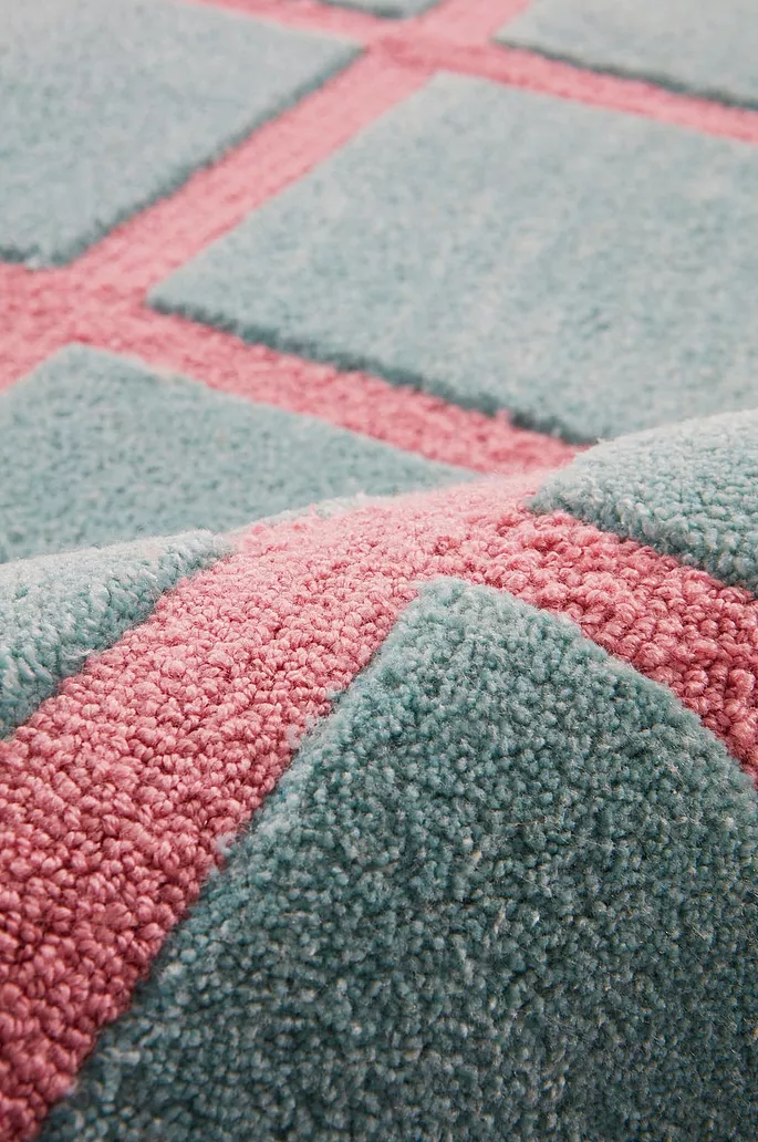 Wave Grid Illusion Rug - Image 3